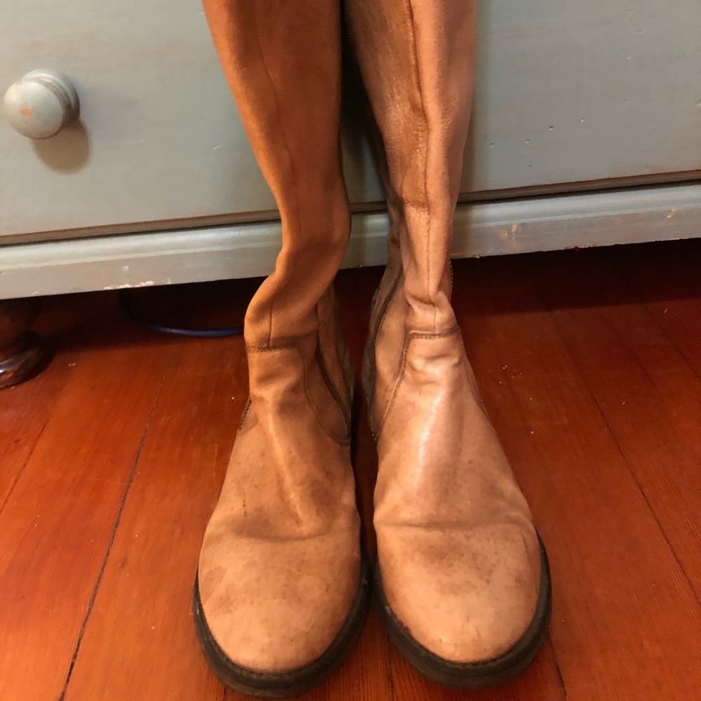 LAST CALL TAKING OFFERS [knee-high leather boots]